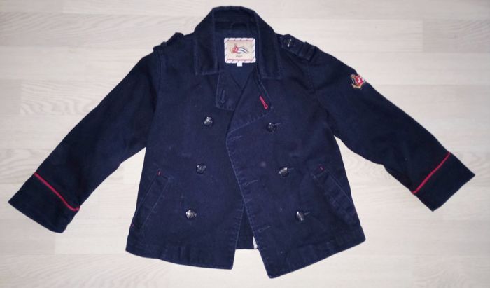 Vaste caban bleu marine Jacadi 
T. 8 ans
