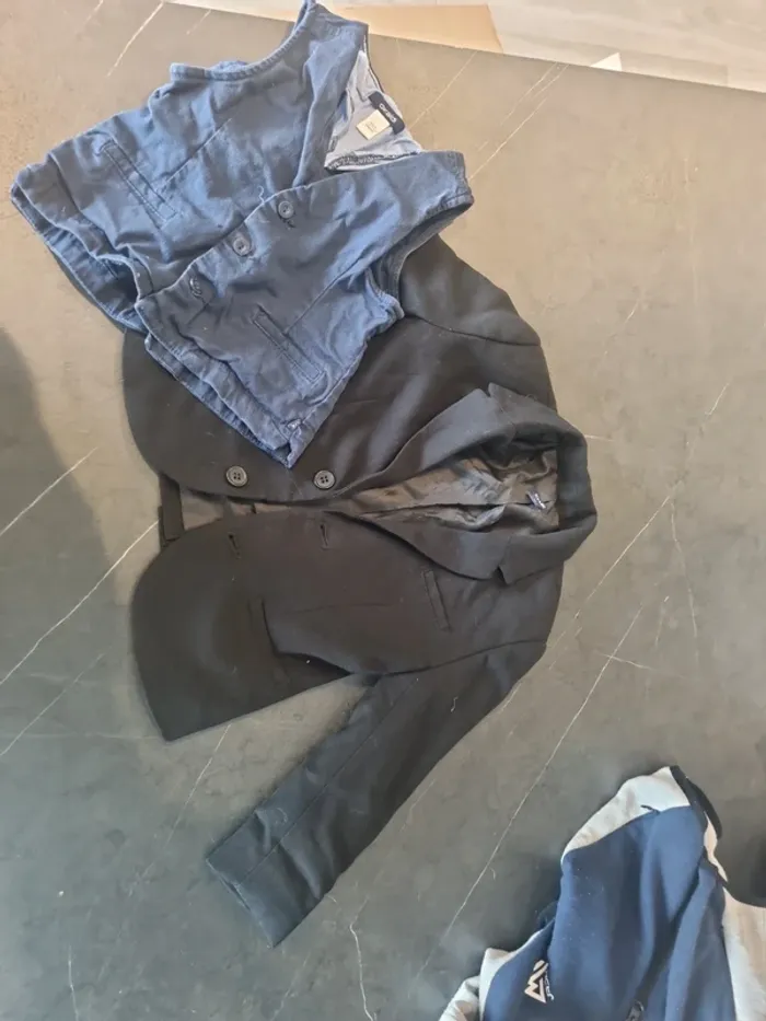 Veste de costume et gilet sans manche