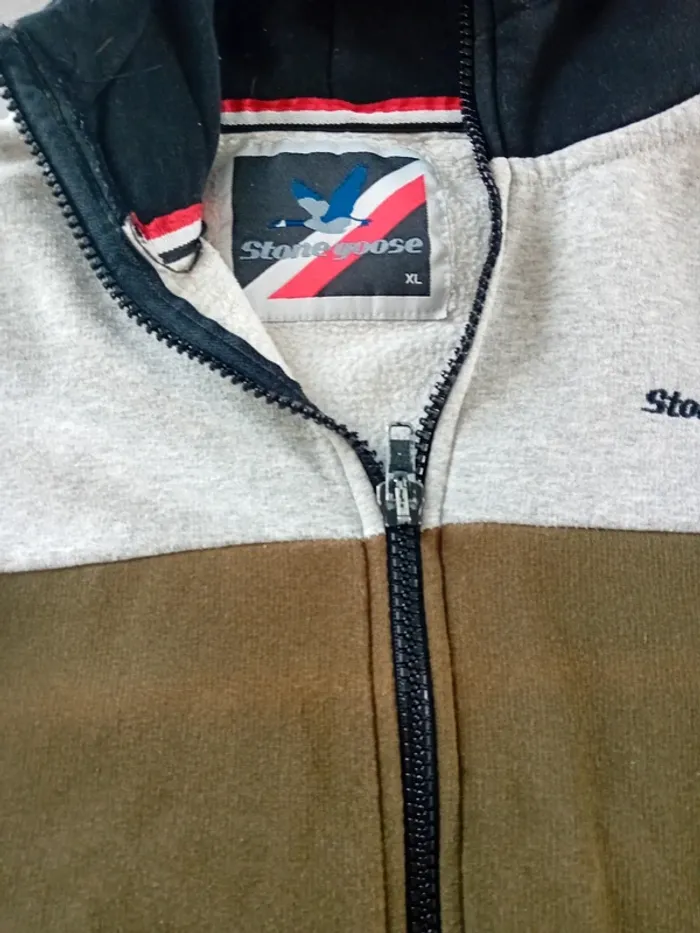 Veste polaire zippé taille L/40 - photo numéro 4