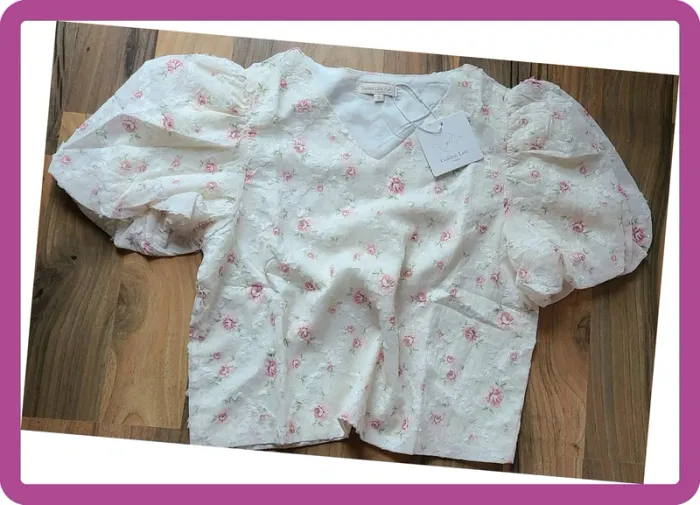 Top floral à sequins, NEUF avec étiquette, Taille S (36/38) - photo numéro 4