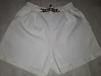 Short blanc