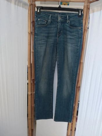 Jeans Levi's slim demi curve taille 36