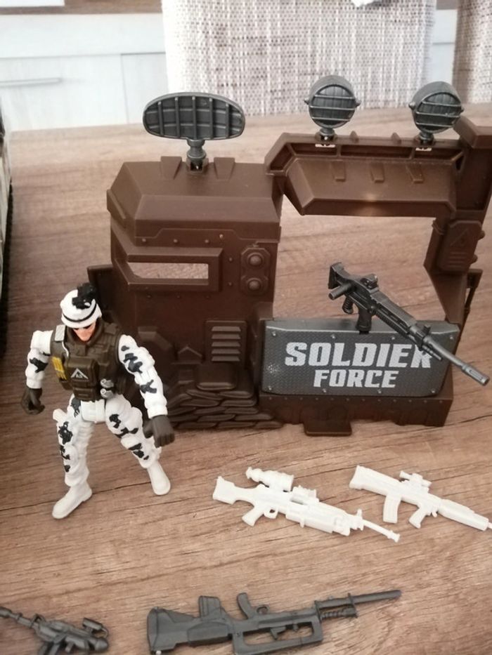 Lot de jouets militaire - photo numéro 5