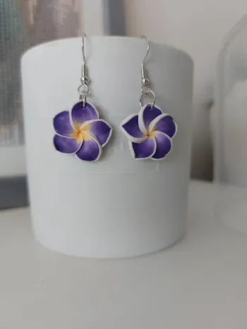 🌸 Magnifique boucles d'oreilles fleurs violettes