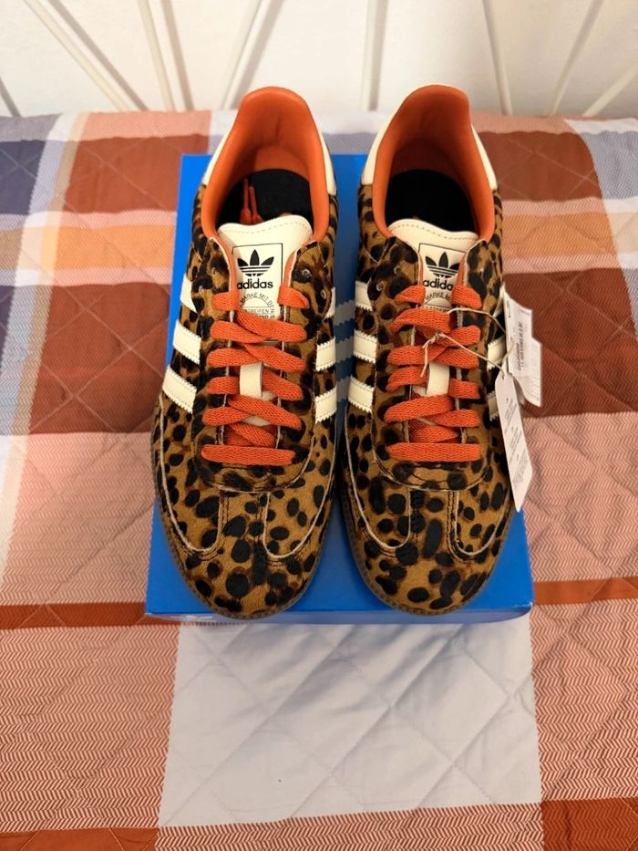 Adidas Samba OG léopard Rouge  Taille 41 - photo numéro 3