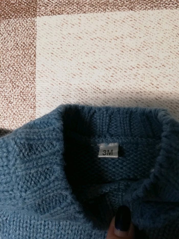 Pull bleu 3 mois neuf - photo numéro 2