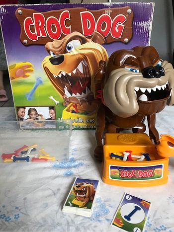 Jeux de société. CROC DOG