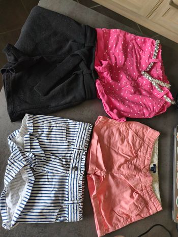 Lot 4 shorts fille 4/5 ans