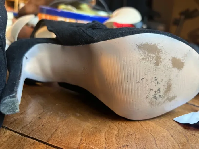 Chaussure à talon et lacet aspect velours bottines élégante - photo numéro 4