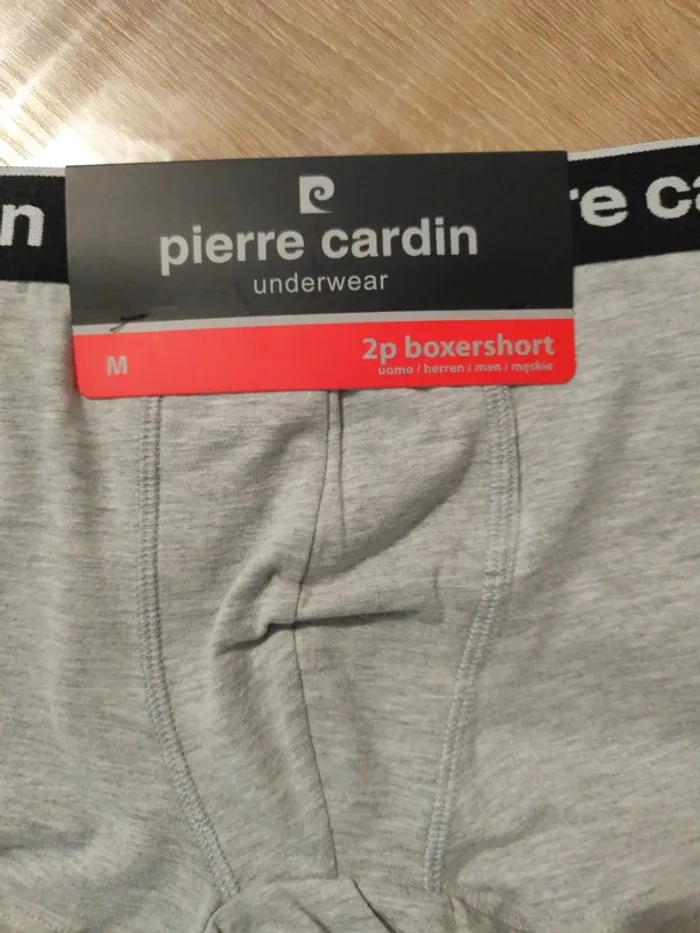 2 boxers