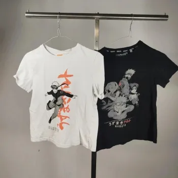 Lot de 2 t-shirts Naruto manga noir et blanc tailles XS et 12 ans A072