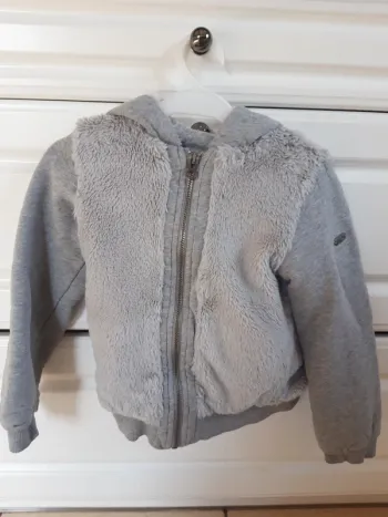 Gros gilet chaud zippé à capuche bi matière