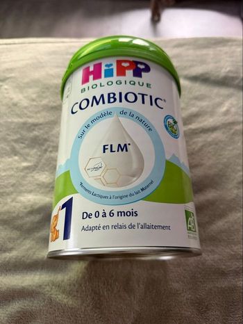 Une boîte de lait hipp