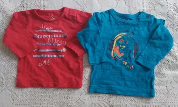 Lot de 2 tee-shirts, ML, bleu et rouge, Grain de blé, en très bon état, taille 3 mois