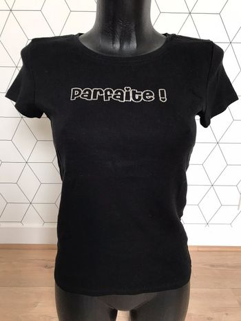 Tee shirt cache cache