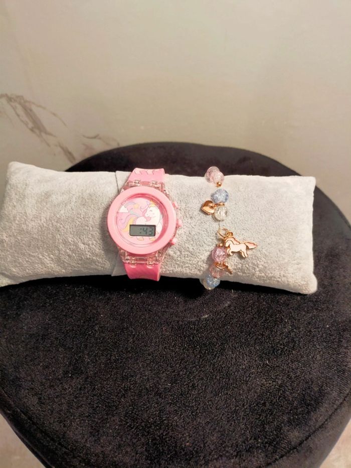 Ensemble bracelet montre électronique en silicone rose Nairobi