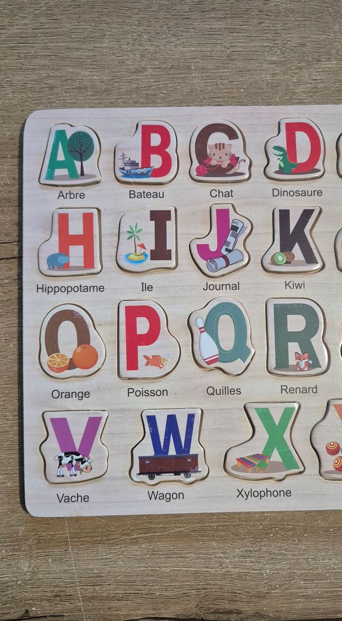 Puzzle alphabet à encastrer en bois - photo numéro 3