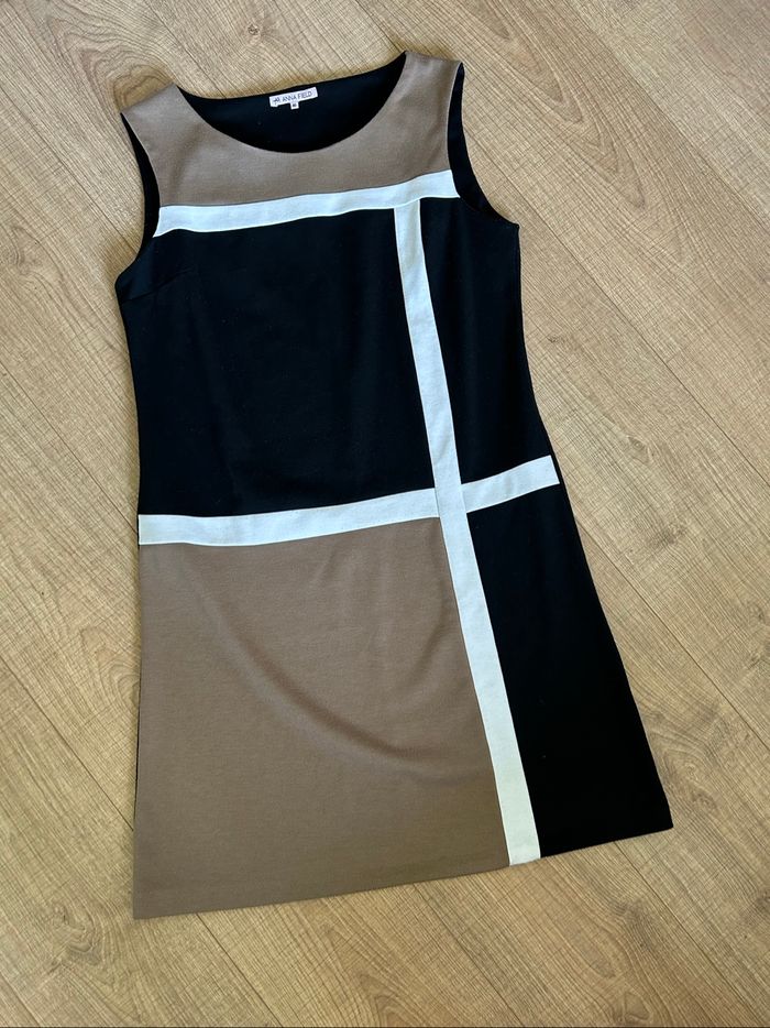 Robe noire et marron sans manches Anna Field taille 40 état satisfaisant - photo numéro 7