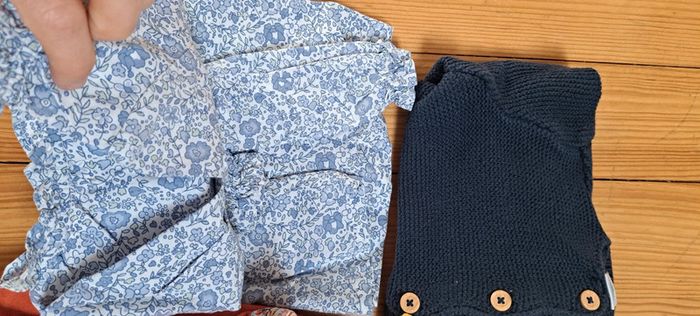 Lot de vêtements fille 2 ans - photo numéro 2