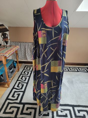 Robe longue sans manches