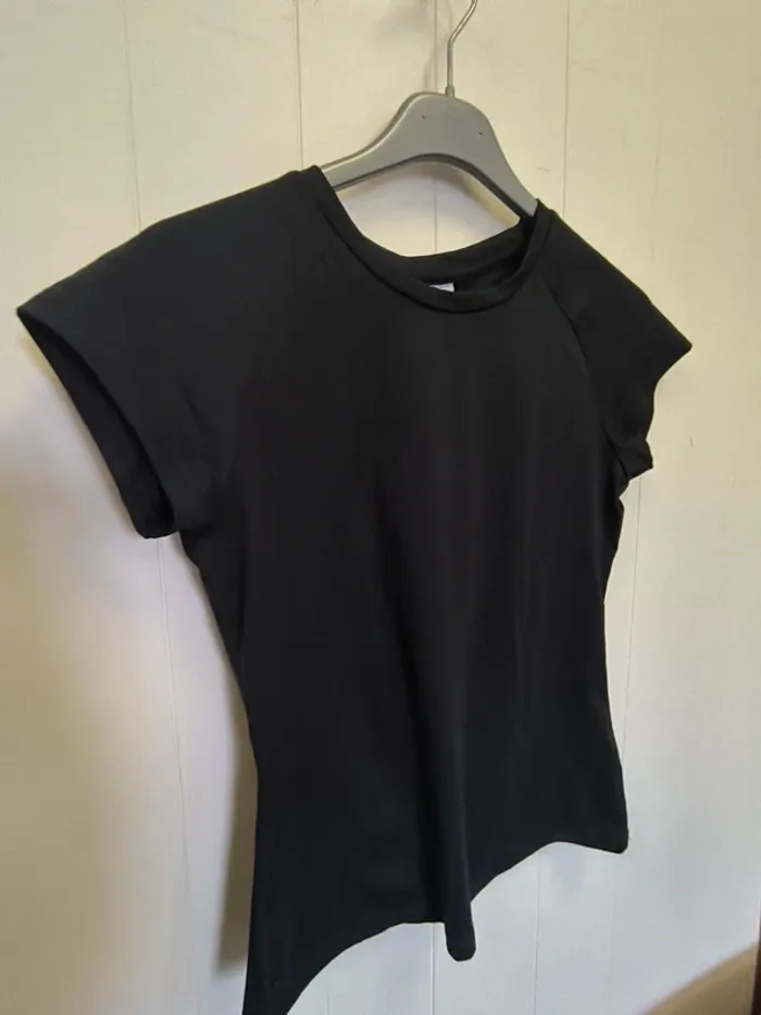 1000000100167 tee shirt de sport s