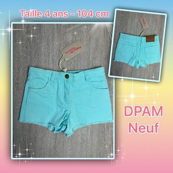Short en jean bleu turquoise - taille 4 ans 104 cm - neuf