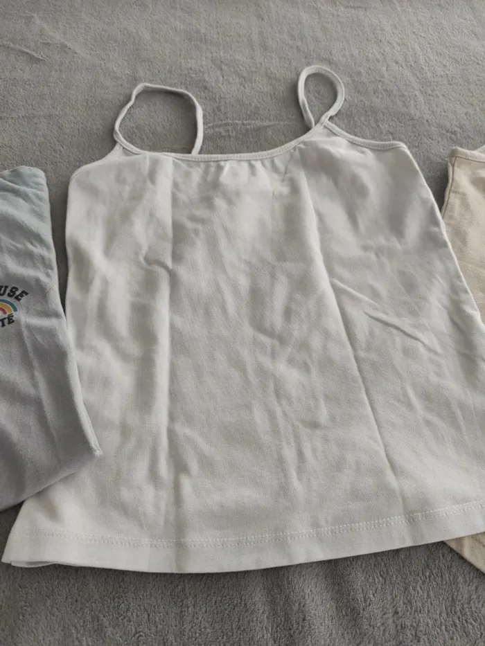 Lot 3 tee-shirts taille XS - photo numéro 4