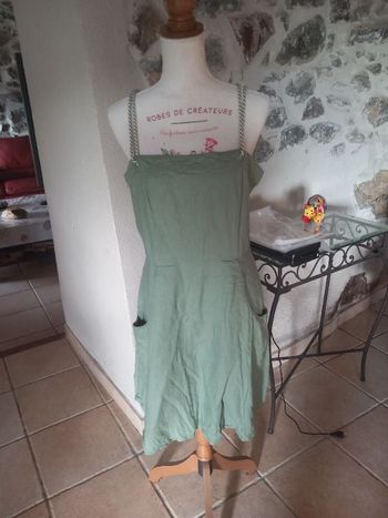 Robe à bretelles