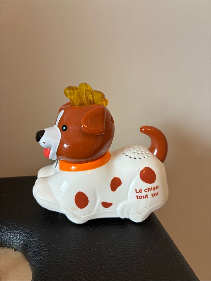 Tut tut « le chien tout fou »