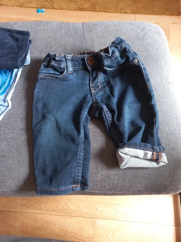 Lot vêtements 6 mois - photo numéro 2