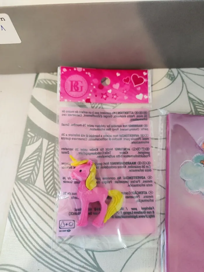 Coffret cadeau La vie en rose contenant 6 cadeaux - photo numéro 4