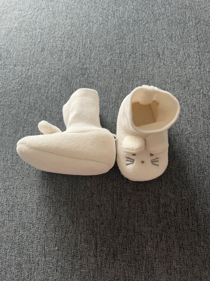 🍼 Chaussons bébé naissance – Blanc motif chat 🐱 - photo numéro 2
