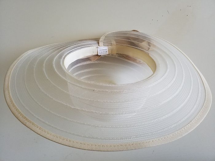 Chapeau avec nœud neuf - photo numéro 4