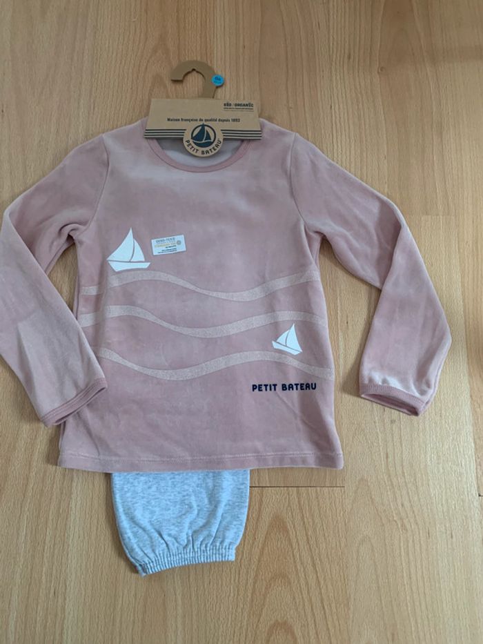 Pyjama Petit Bateau 6 ans - neuf - photo numéro 2