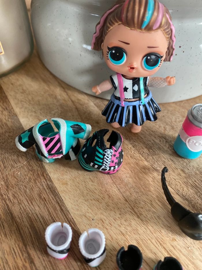 Poupée lol - photo numéro 3
