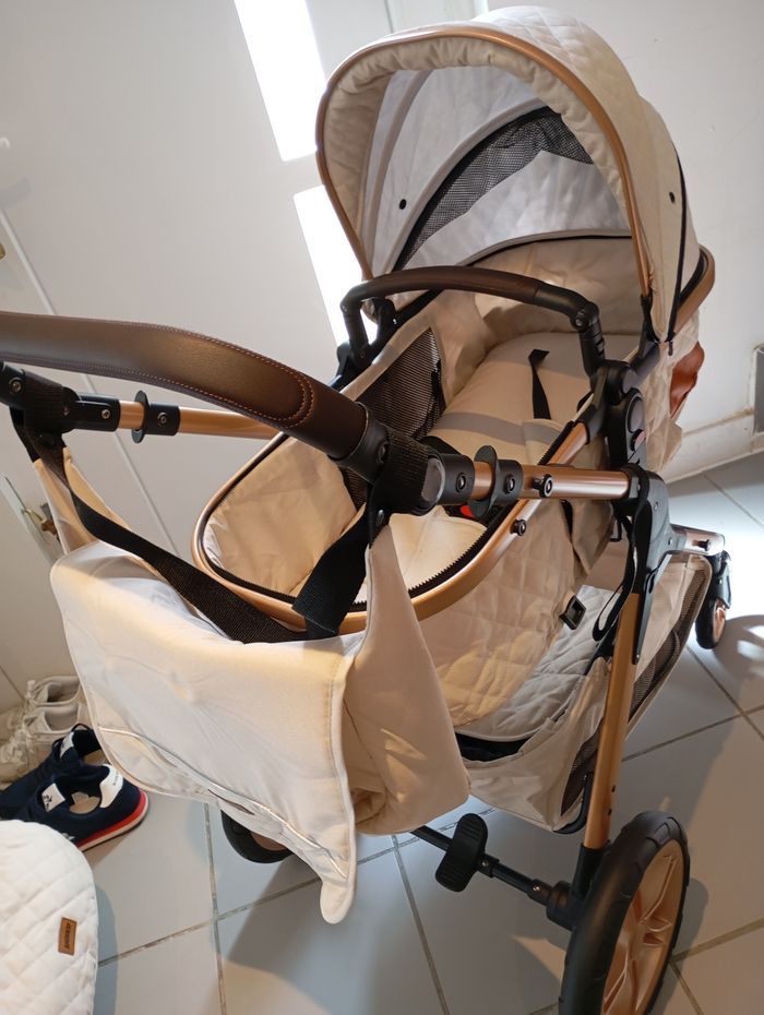 Poussette 3 en 1 Neuve avec carton d'origine