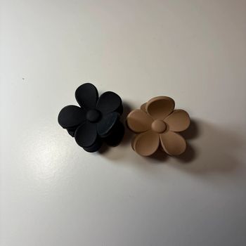 Lot de deux pinces fleurs