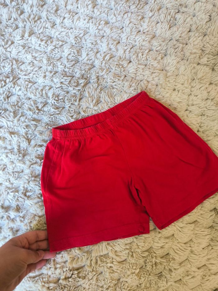Short rouge - photo numéro 2