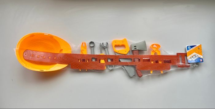 Casque de chantier avec ceinture et divers outils pour enfant - photo numéro 8
