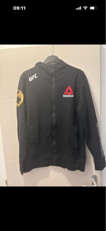 veste officielle UFC × Reebok