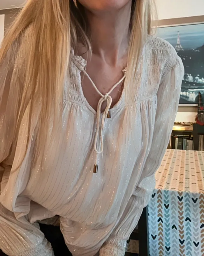 Jolie blouse rose pâle avec rayures fines dorées taille 36 Kookai - photo numéro 4