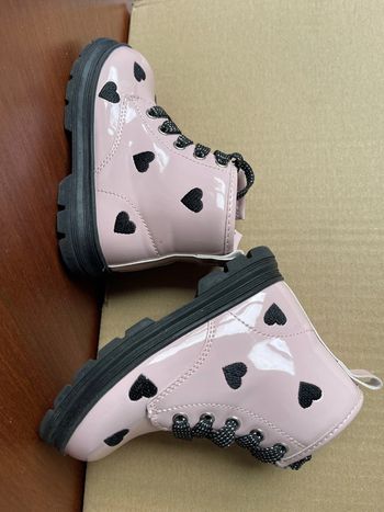 Bottines roses cœurs noirs La Halle fille excellent état taille 23