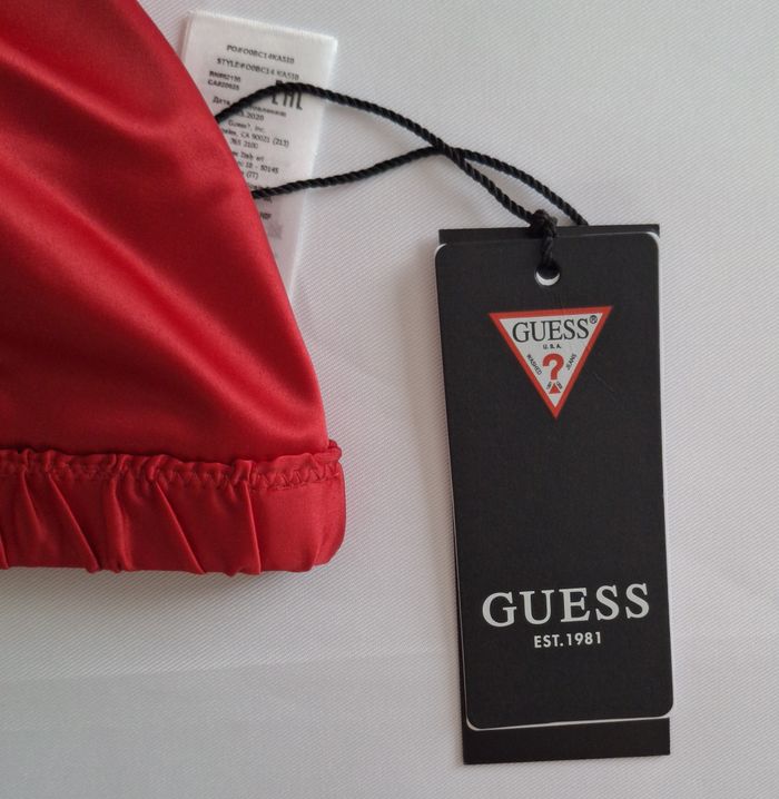 Soutien-gorge triangle rouge effet satiné - Guess - Neuf avec étiquette - photo numéro 3
