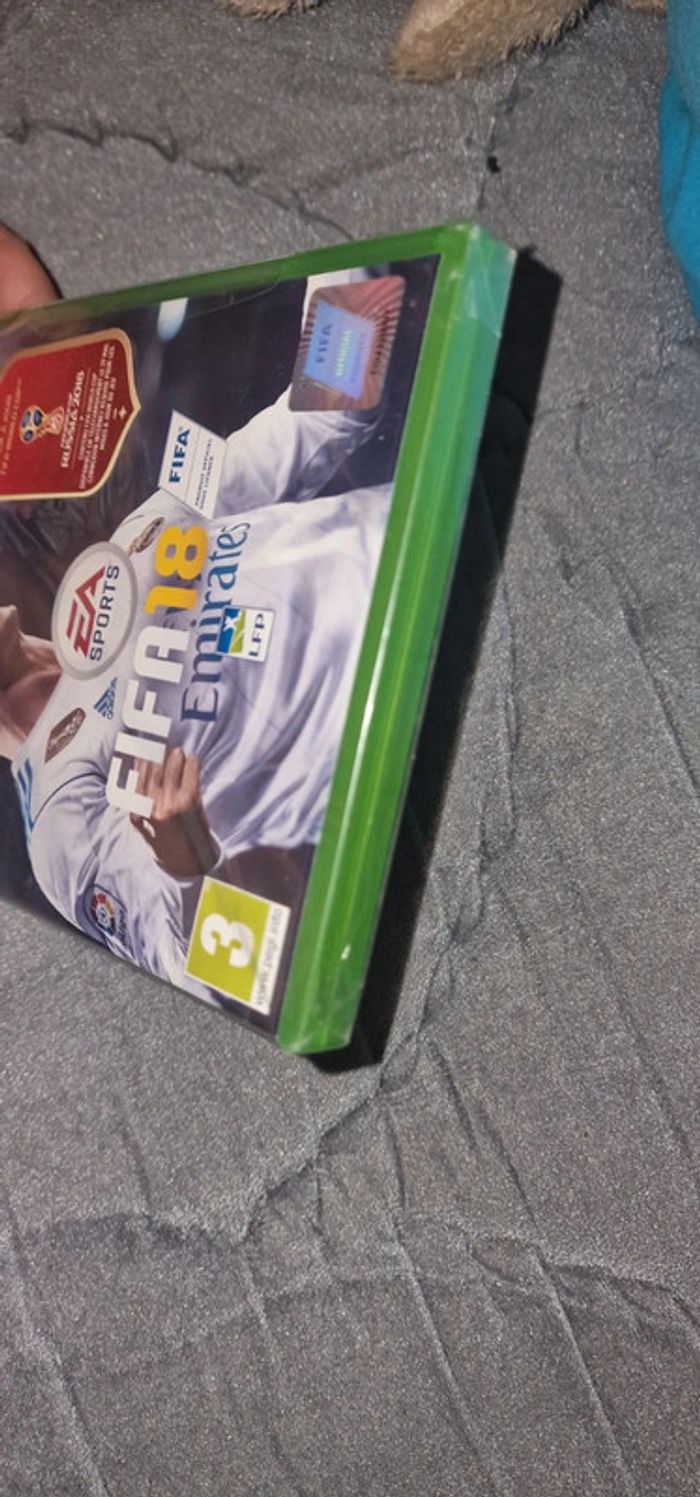 Fifa 18 Xbox One neuf - photo numéro 5