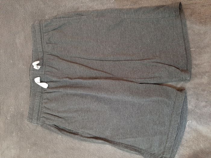 Short gris 12ans