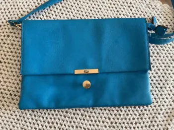🛑 pochette / sac à main bleu 🛑