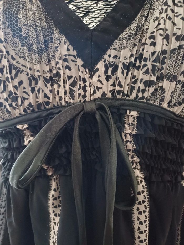 Robe dos nu - photo numéro 3