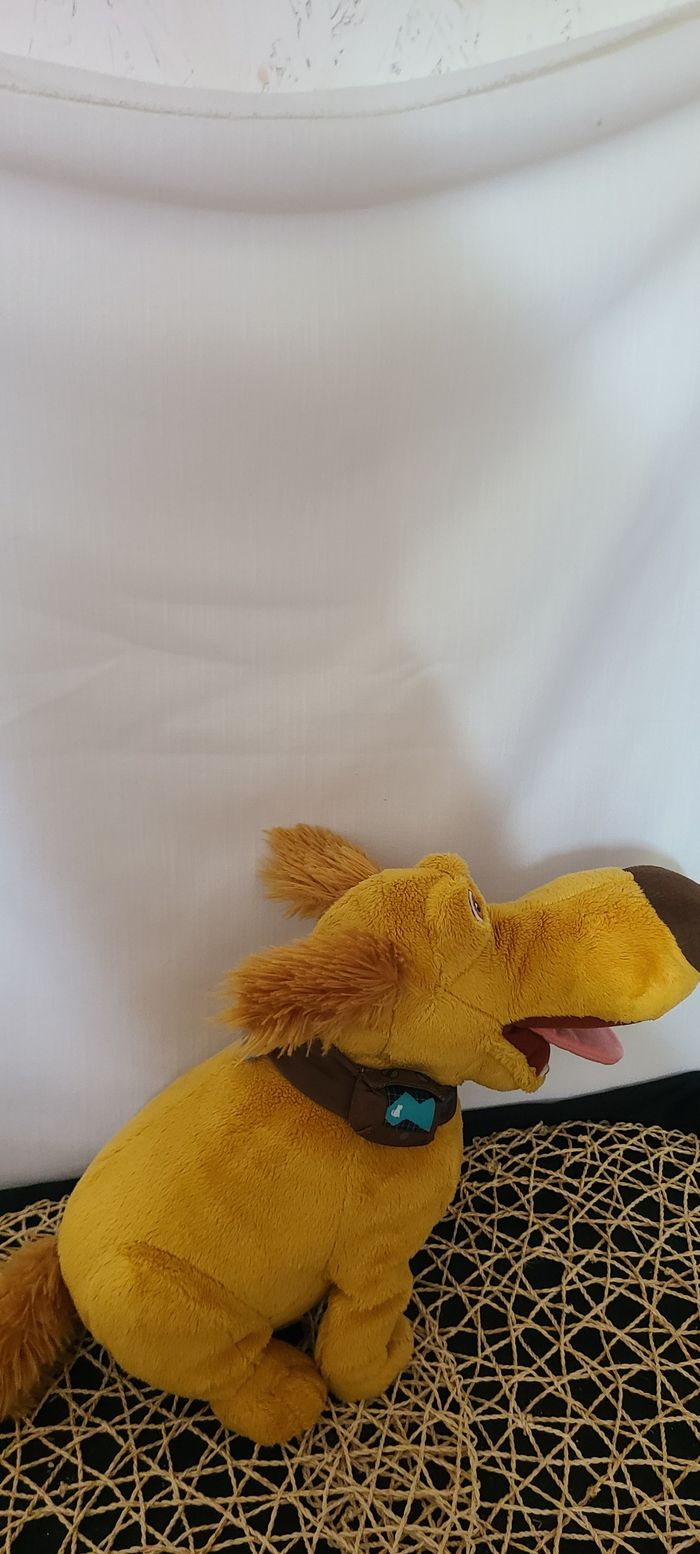 Peluche Doug Chien Là Haut Disney Store Up Dug 30 cm - photo numéro 3