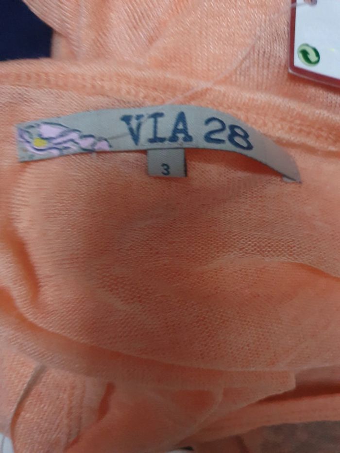 Tee-shirt orange. - photo numéro 4