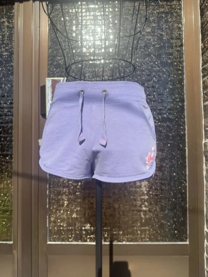 Short mauve clair sport H&M Taille 164 - photo numéro 4
